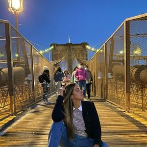 Meet your Posher, Daniela